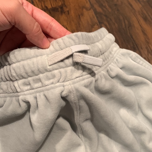Light blue/gray sweats - Picture 4 of 5
